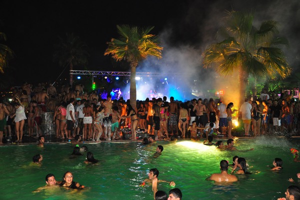 Foam Party Wet Night 2 - Part 1